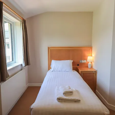 Jubilee First-floor Single Bedroom * Penrith